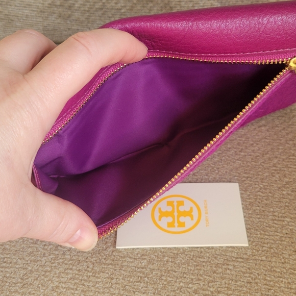 Tory Burch Pricilla Calf Hair Wallet - Picture 11 of 13